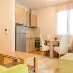 Burcak Apartment